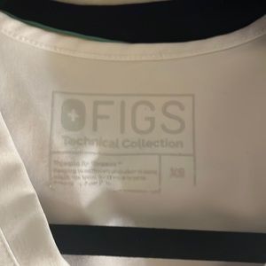 White figs xs no stains good condition